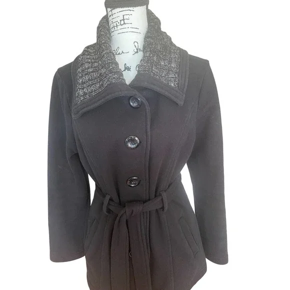 Women’s Contemporary Style Signature Studio Size Medium Black Jacket with belt - Picture 3 of 11